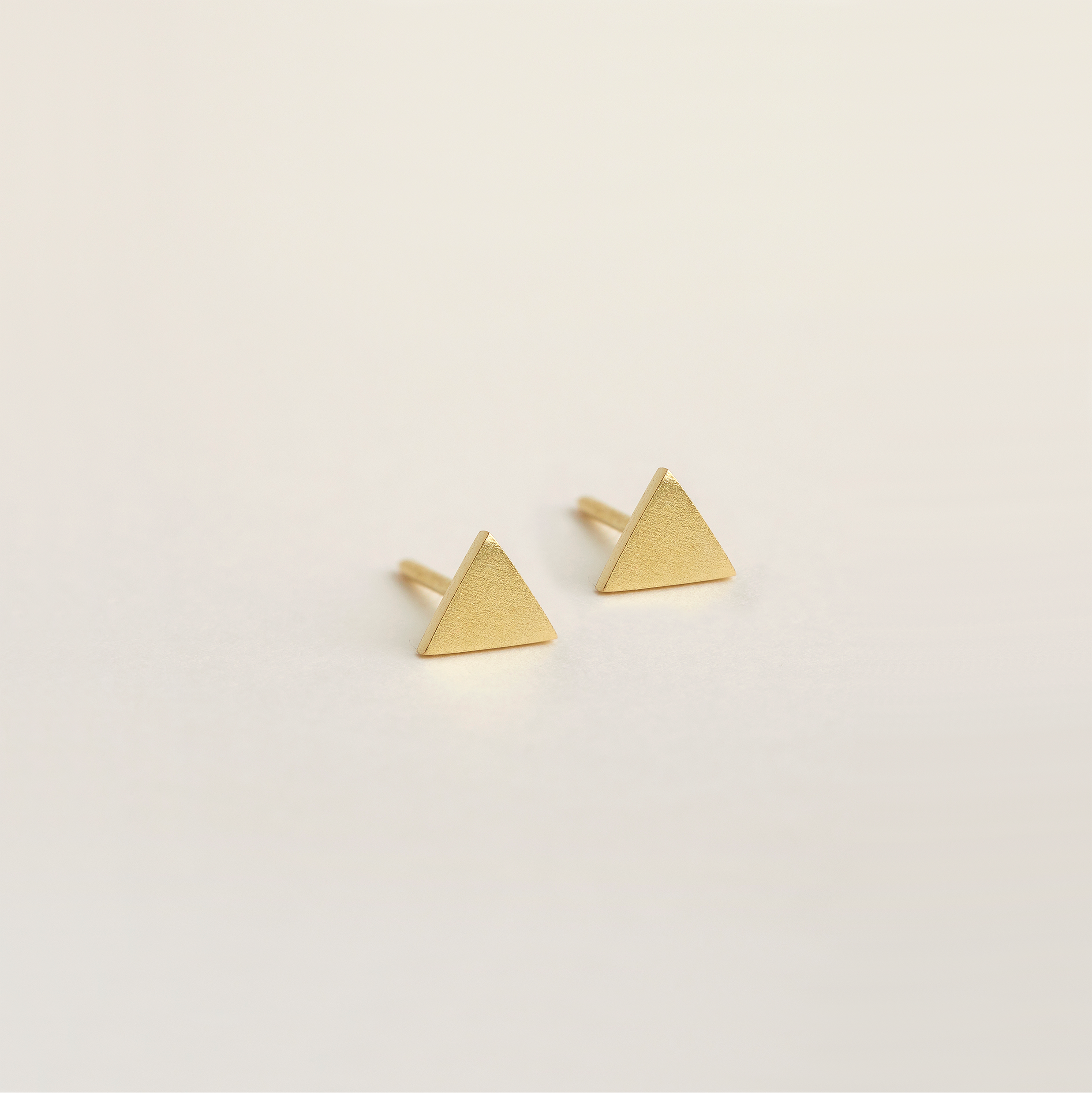 TRIANGLE STUDS