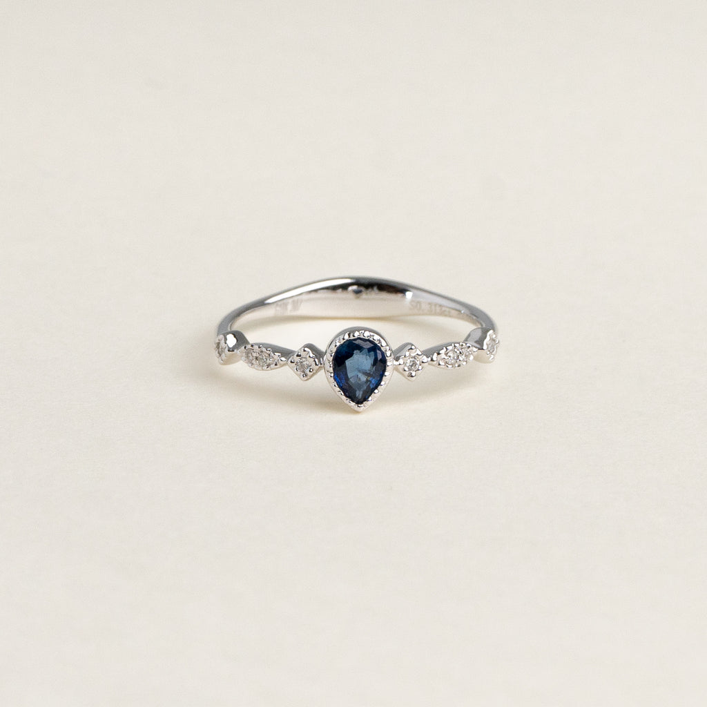 DROP SAPPHIRE RING