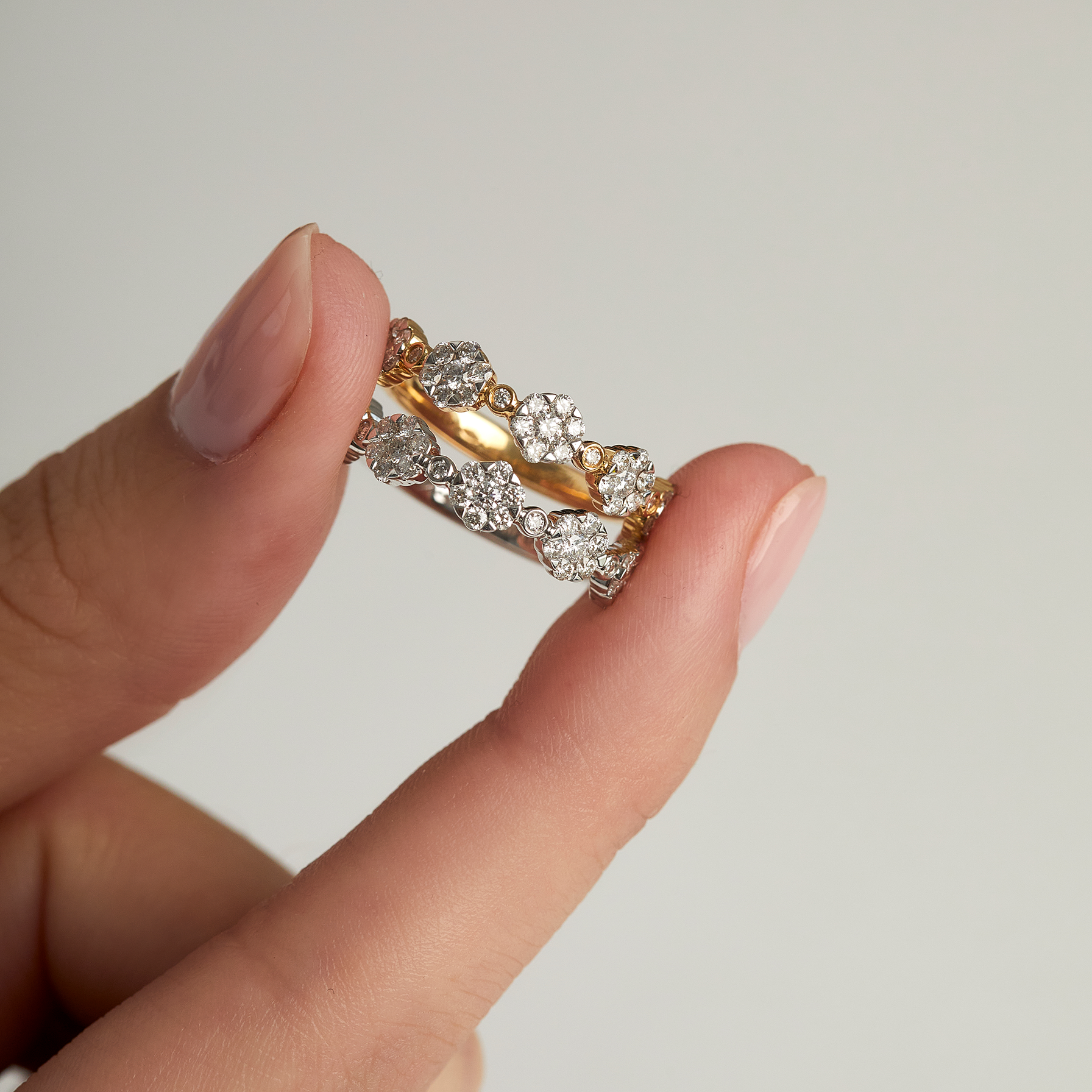 ROSETA HALF ETERNITY RING