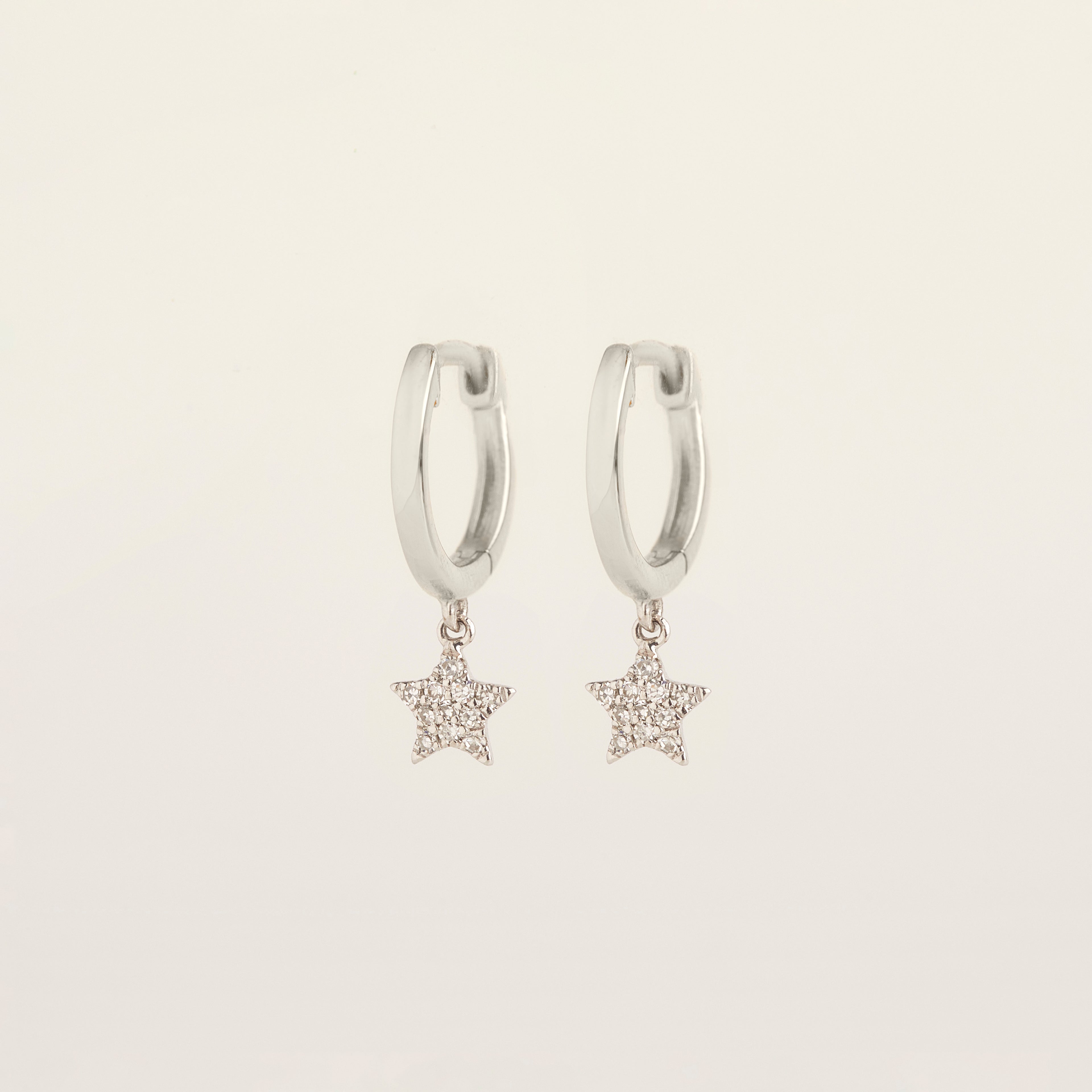 STAR HUGGIE HOOPS