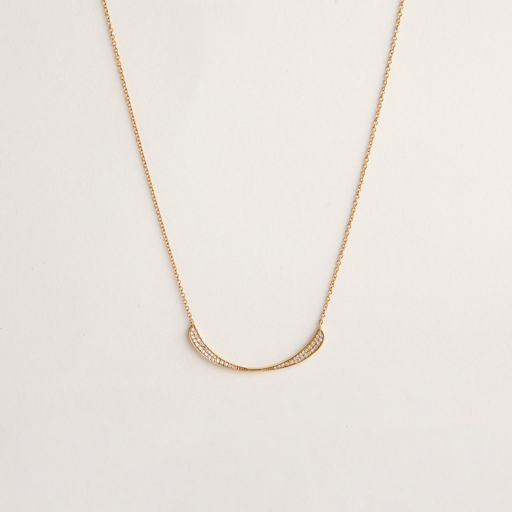 TWISTED DIAMOND PENDANT